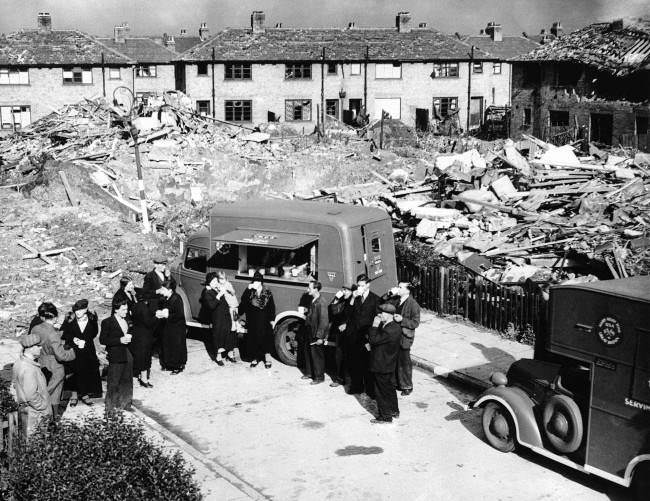 Mobile Canteens of World War II: How Hot Tea and Hope Fueled Soldiers on the Front Lines and Civilians