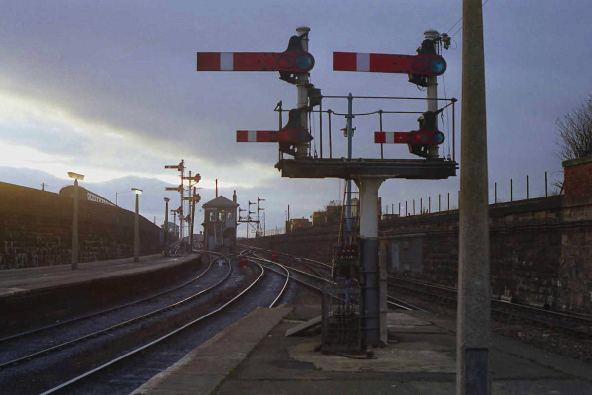 Semaphore Signals and signal box at Dundee Tay Bridge West, 1983