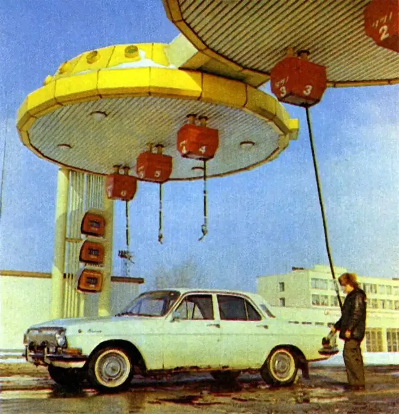 Sputnik-Style Refueling: The Fascinating Story of Soviet Flying Saucer Gas Stations