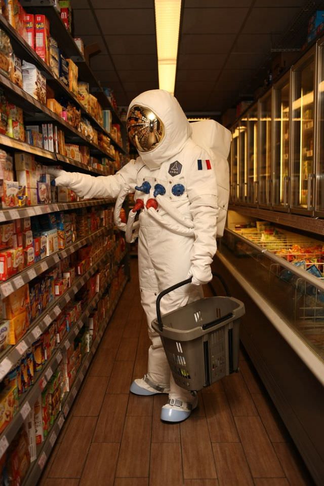 A promo shot in a French supermarket, 1967.