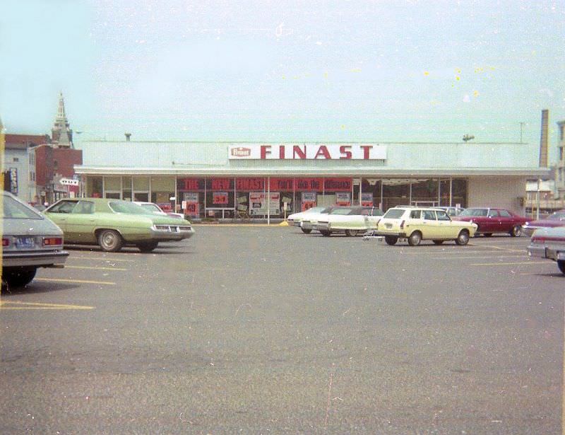 Finast supermarket, circa 1980s.