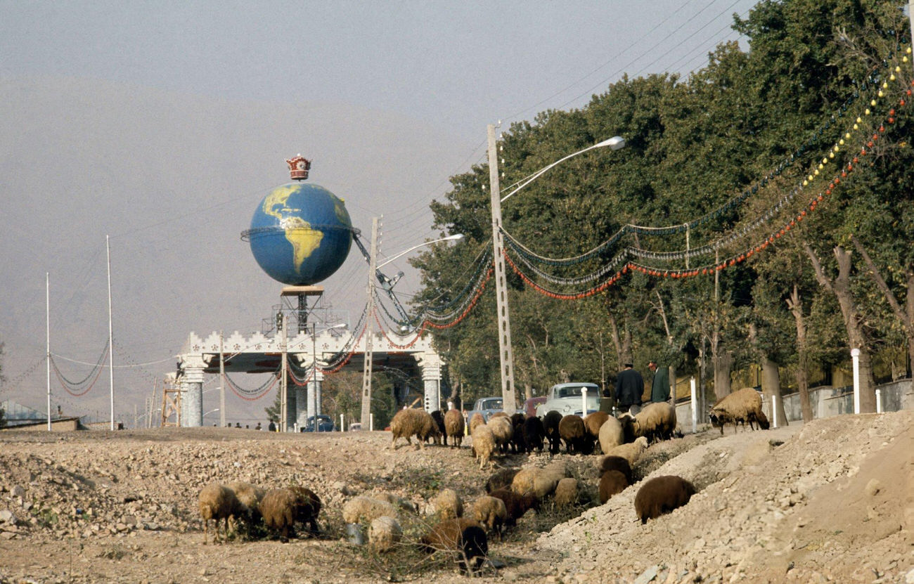 Model of the Pahlavi crown atop a giant globe at the entrance to Tehran, 1967.