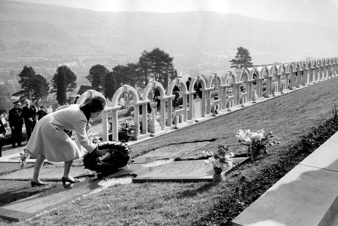 Queen Elizabeth II, Aberfan, Wales, 1966.