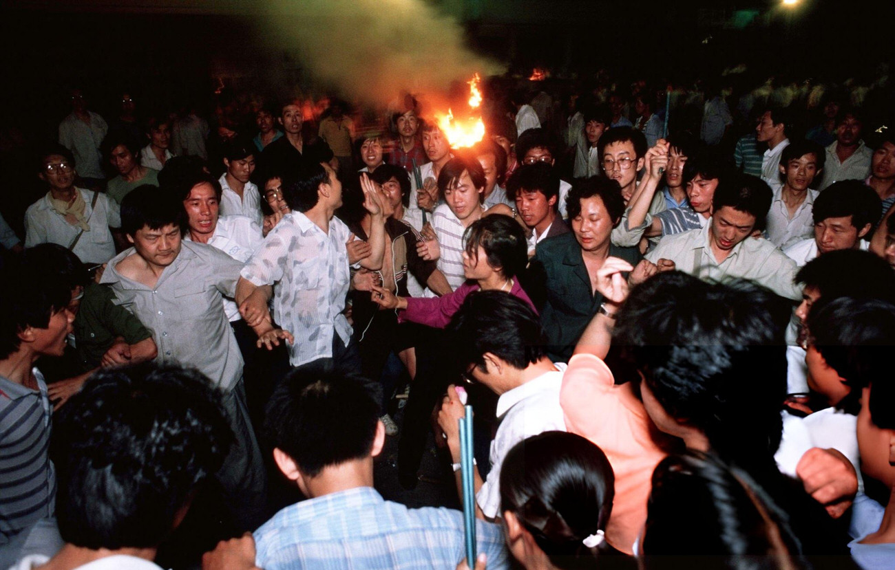 Pro-democracy demonstrators protest on Changan Avenue, 1989.