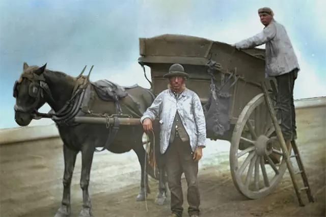 Dustmen of London, collecting ash and soot, 1890s.