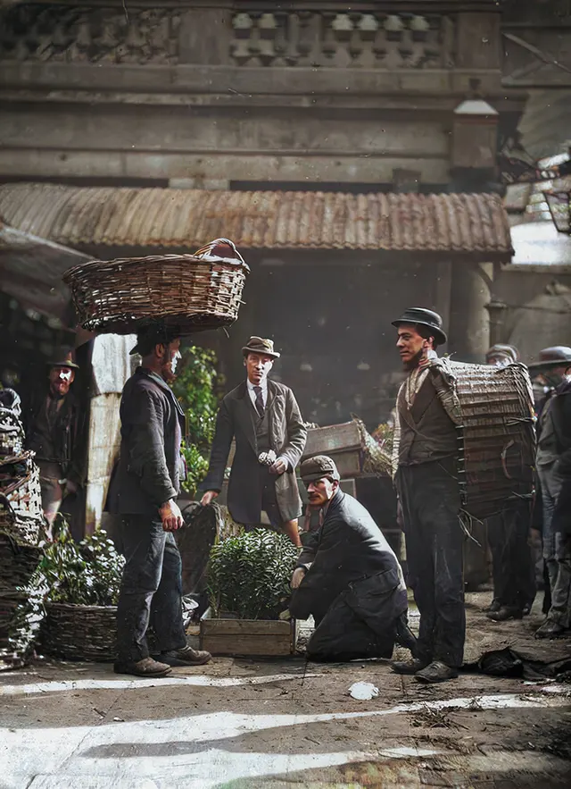 Laborers selling flowers at Covent Garden, 1890s.