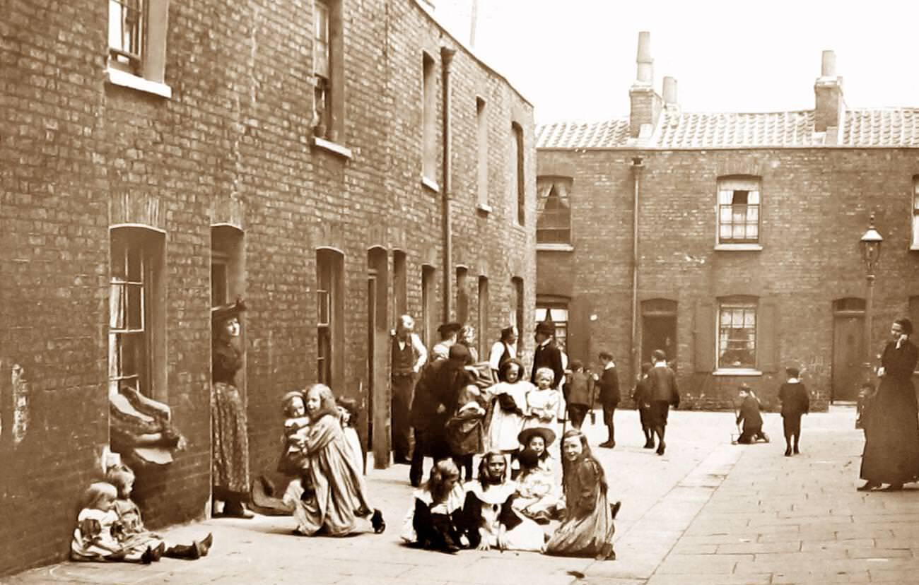 Slum housing in South London, Victorian period