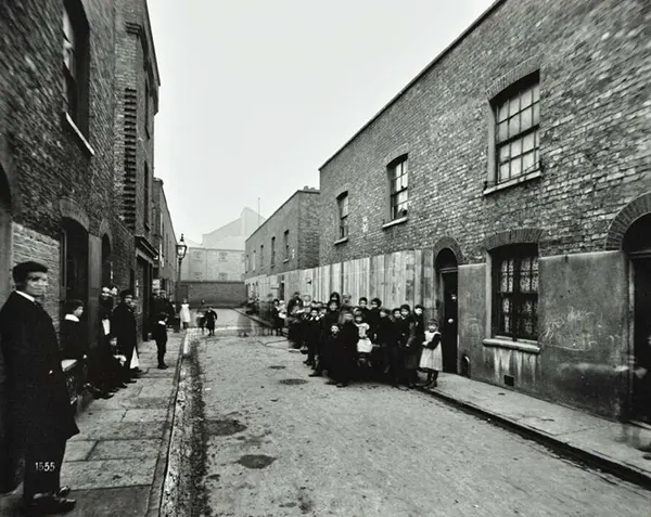 Boarded up houses on Ainstey Street from circa 1903.