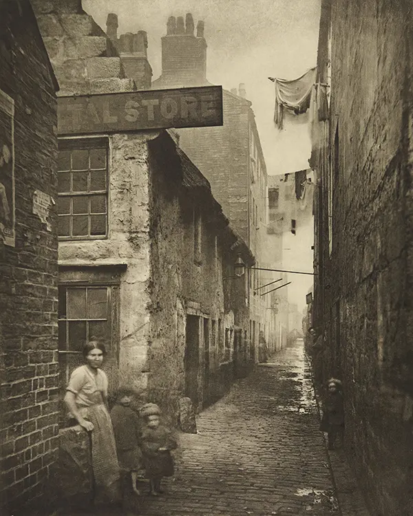 A Glasgow slum in 1868