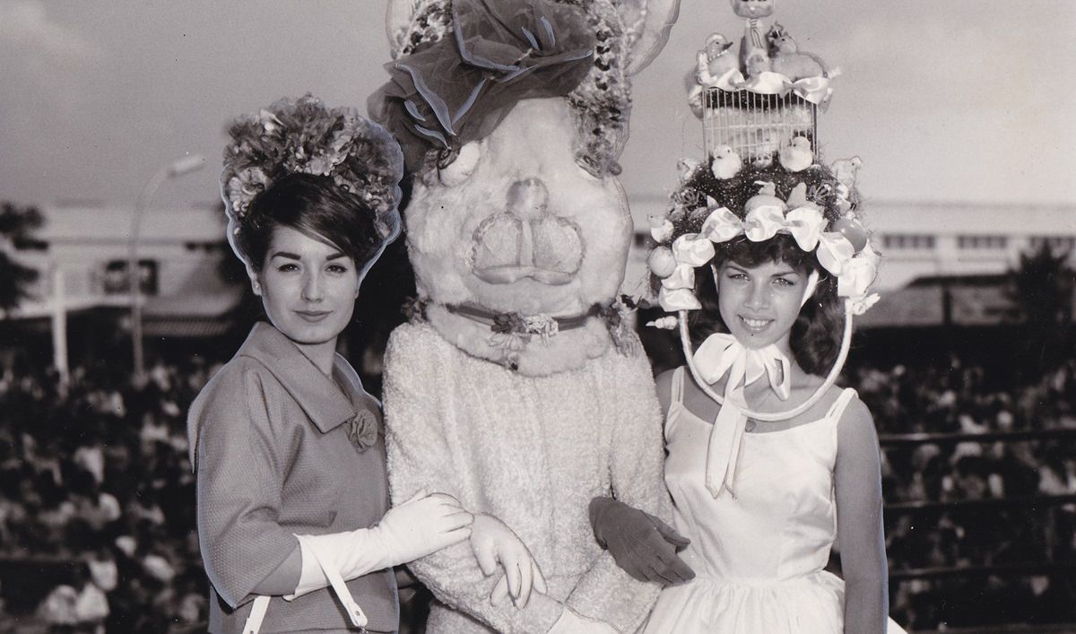 Easter Bunny Vintage snapshots