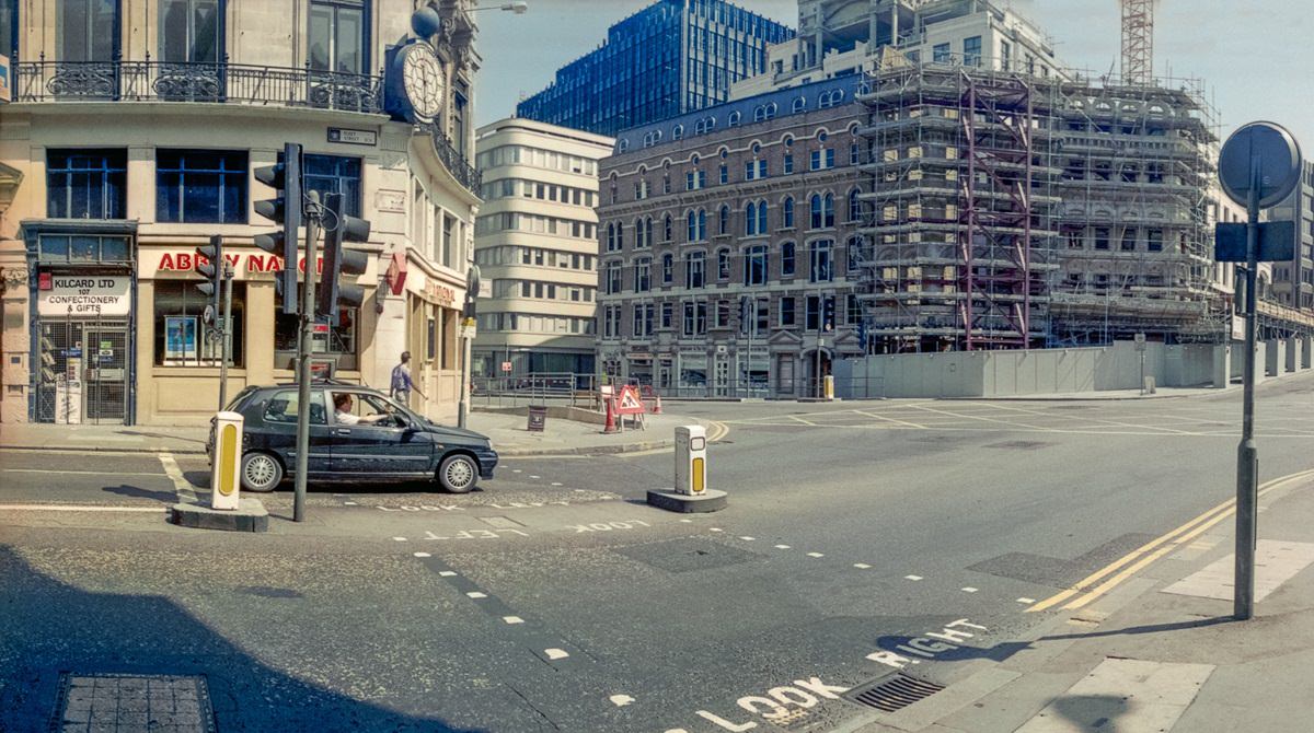 London 1992 by Peter Marshall