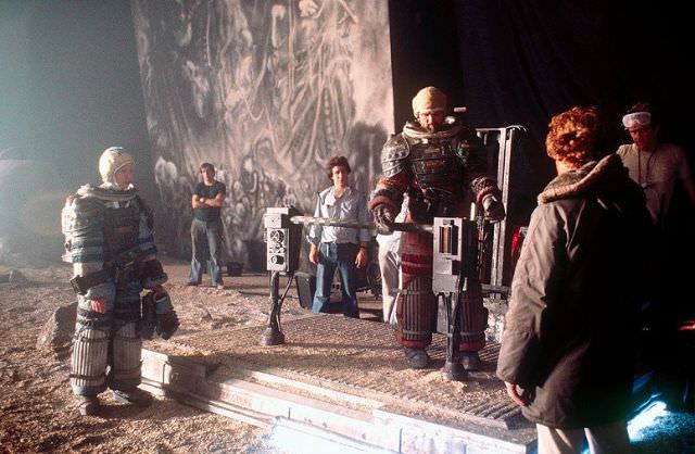 Stunning Behind-the-Scenes Photos from the Making of Alien (1979)