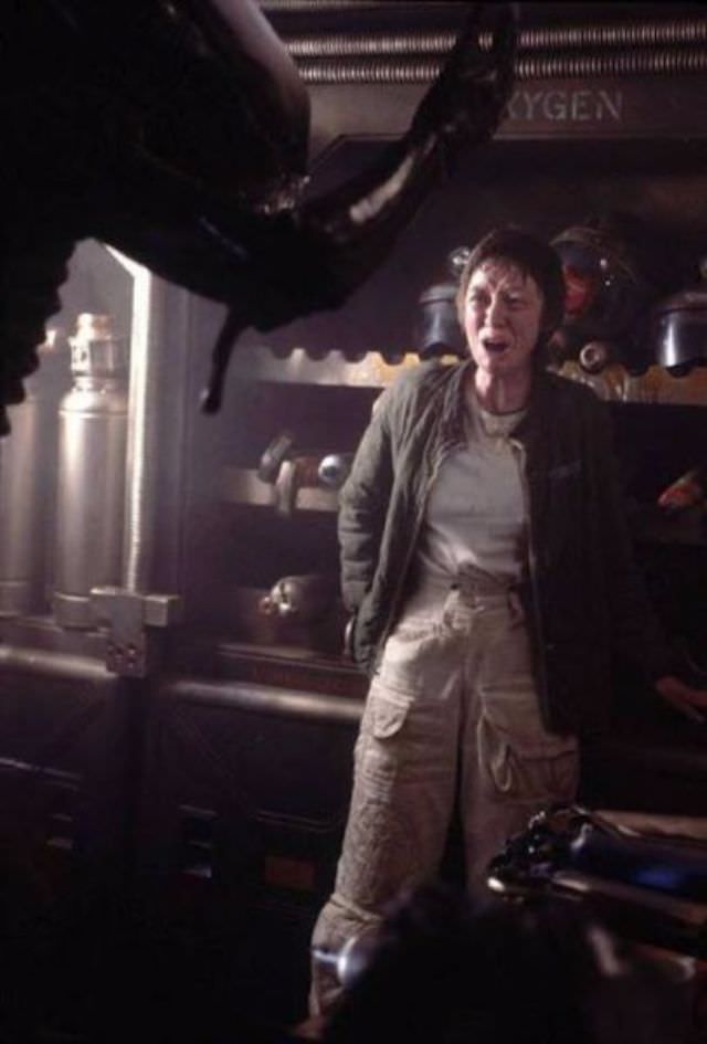 Stunning Behind-the-Scenes Photos from the Making of Alien (1979)