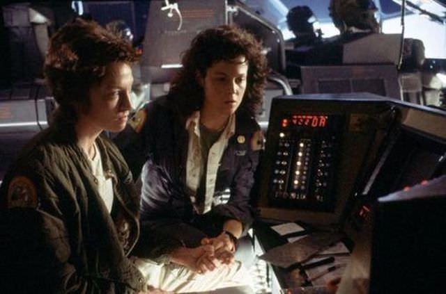 Stunning Behind-the-Scenes Photos from the Making of Alien (1979)