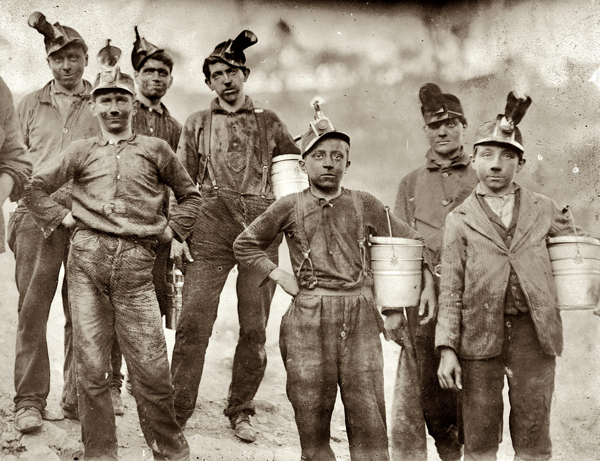 Innocence Lost: Vintage Photographs of America's Children in the Early 1900s