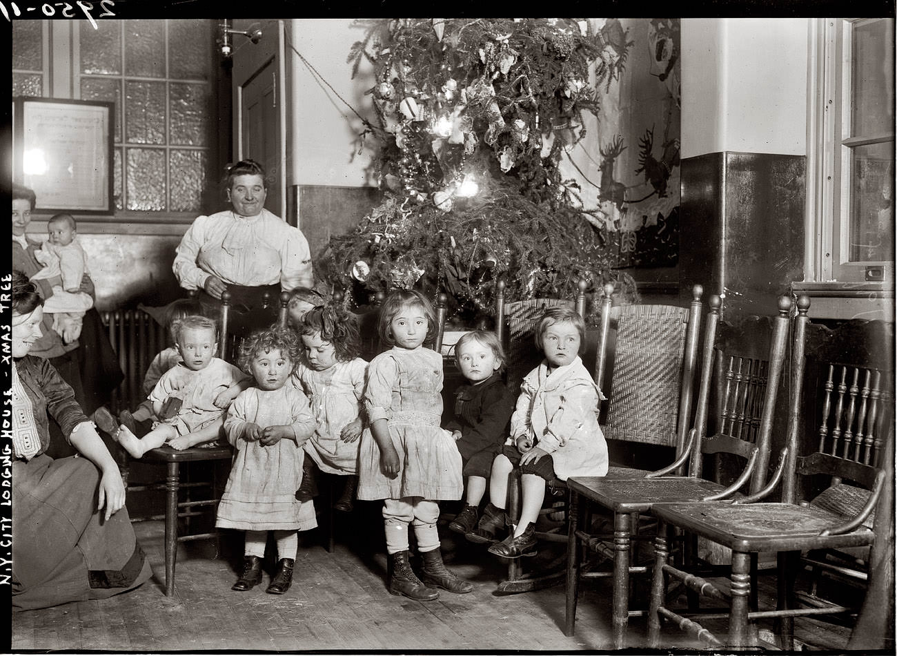 Innocence Lost: Vintage Photographs of America's Children in the Early 1900s