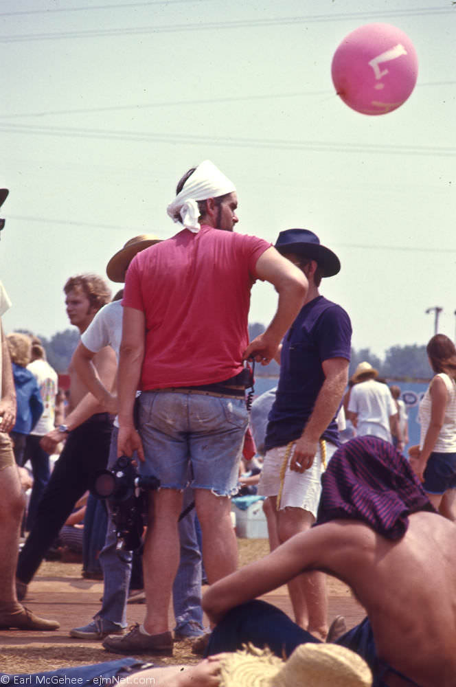 Southern Sounds and Summer Vibes: Vintage Photographs of the Atlanta International Pop Festival, 1970