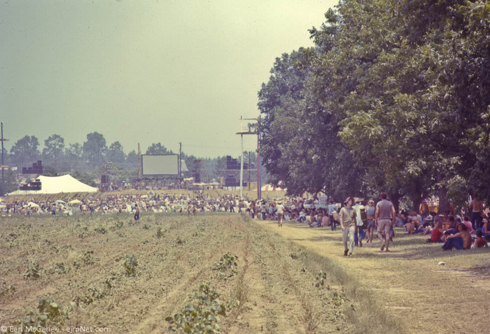 Southern Sounds and Summer Vibes: Vintage Photographs of the Atlanta International Pop Festival, 1970