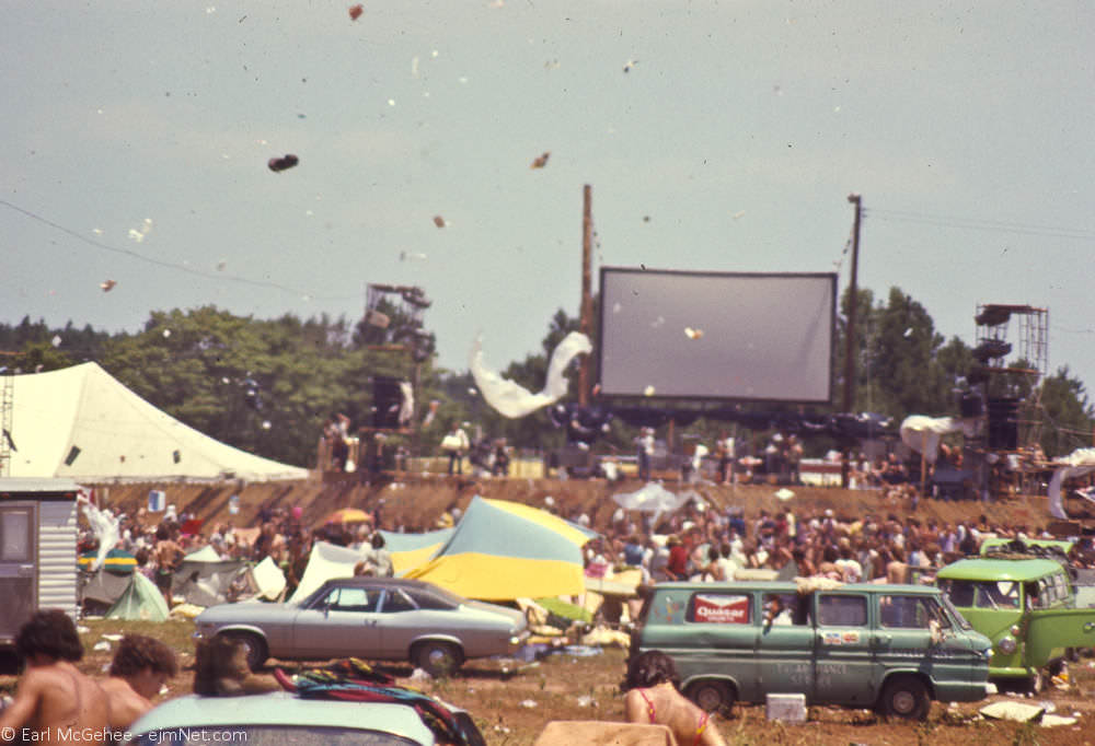 Southern Sounds and Summer Vibes: Vintage Photographs of the Atlanta International Pop Festival, 1970