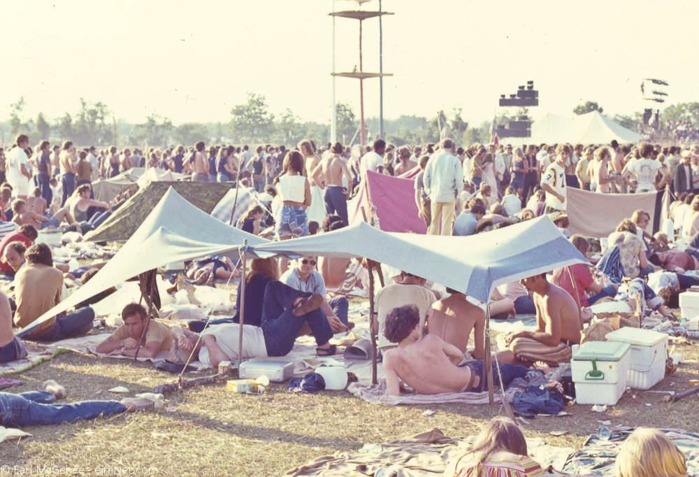 Southern Sounds and Summer Vibes: Vintage Photographs of the Atlanta International Pop Festival, 1970