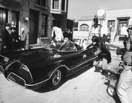 Remembering the 1966 Batman TV Show: A Nostalgic Behind-the-Scenes Look at a Pop Culture Phenomenon