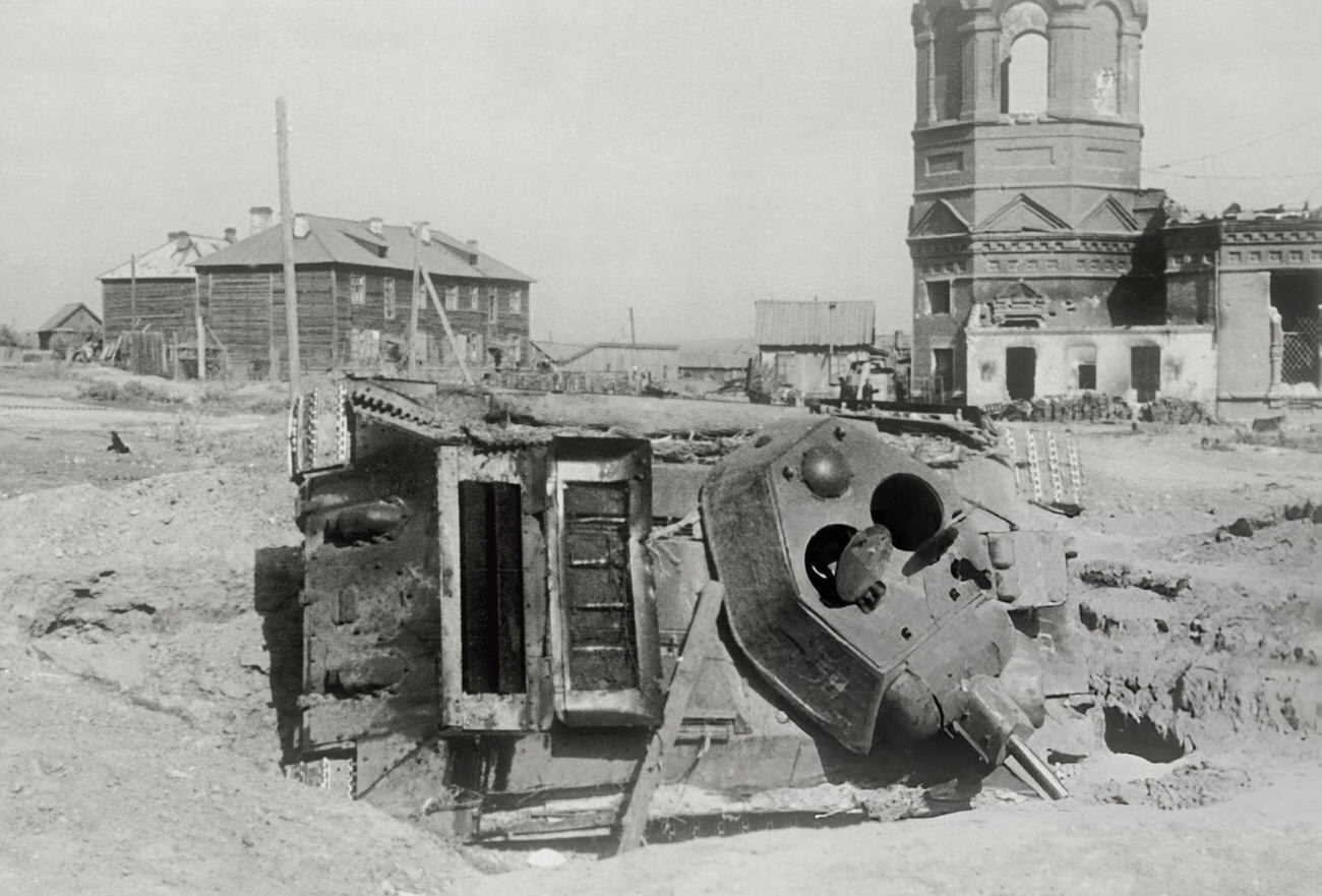 The wreck of a Soviet tank abandoned in the outskirts of Stalingrad, 1942.