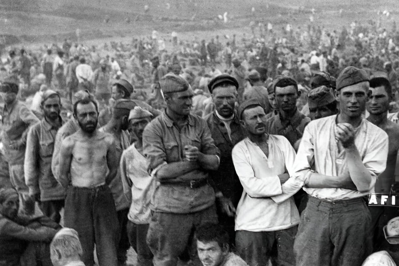 Soviet soldiers gathering in a transit camp in Stalingrad, 1942.