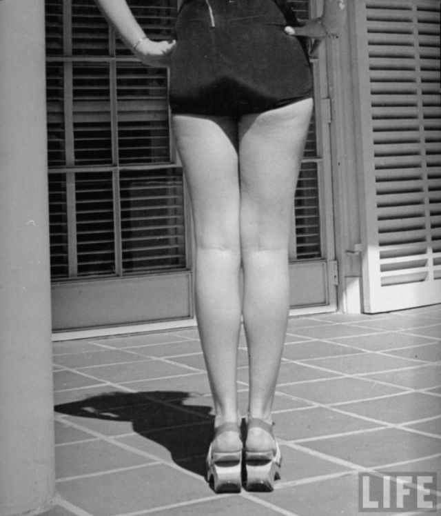 The Story and Photos of Betty Grable's Million-Dollar Legs that Defined an Era