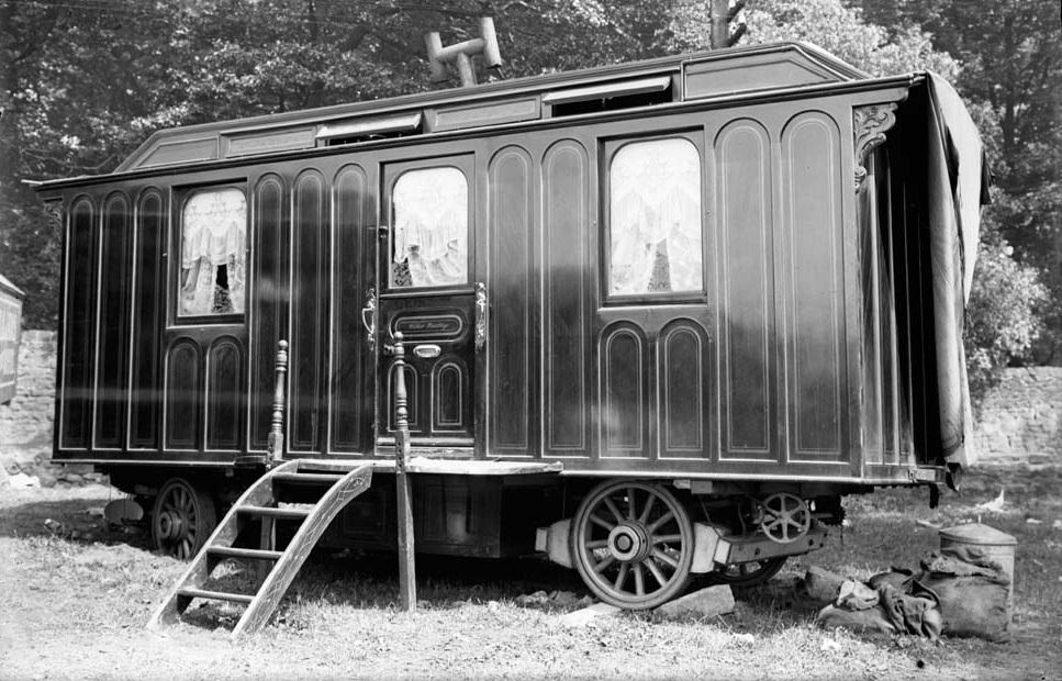 Walker Hoadley's caravan