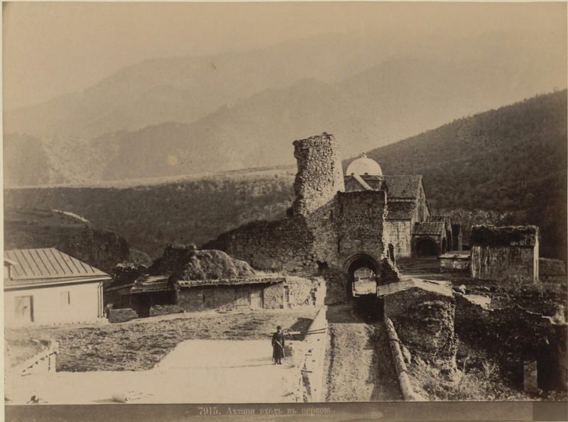 Exploring the Cultural Heritage of Caucasia and Transcaucasia Through 19th-Century Photos