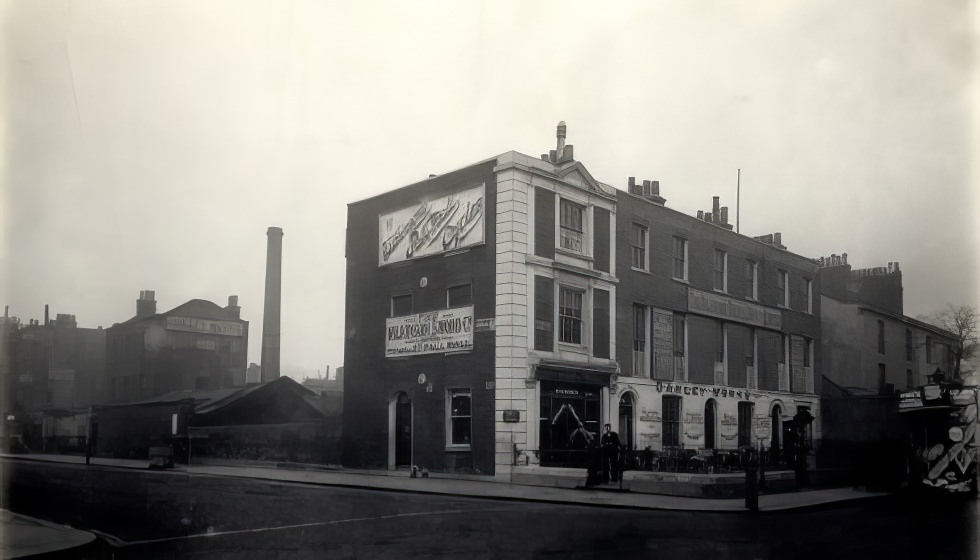 Sydney Street east side and King's Road north side