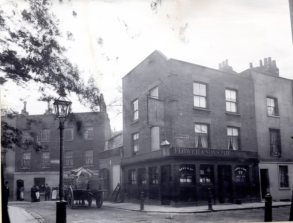 This is D’Oyley Street, and that is the Woodman Tavern before, 1897