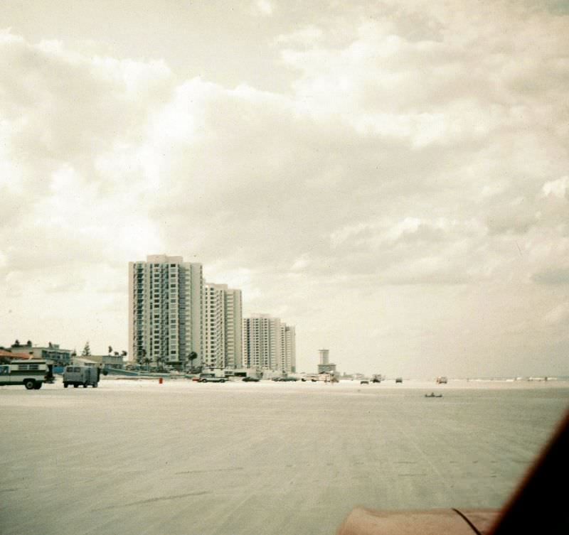 What Daytona Beach, California looked like in the 1970s