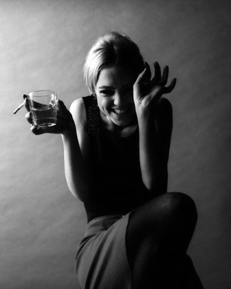 Icon of the 1960s: Edie Sedgwick's Style and Spirit Captured by Andy Warhol's Camera