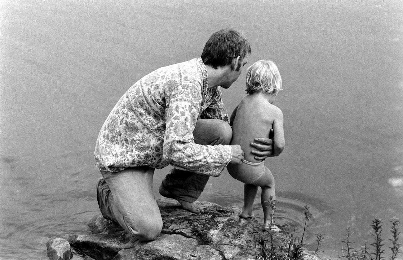 Donald Sutherland with his son, Kiefer, 1970.