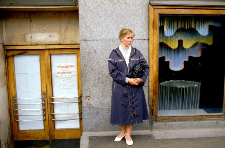 Red Square Chic: Ferdinando Scianna's 1987 Fashion Shoot in Leningrad