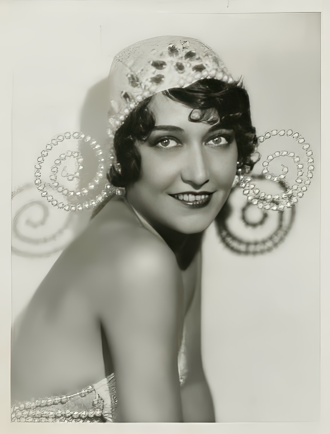 Dorothy Sebastian went from college to musical theater to Hollywood, where she appeared in films for about fifteen years beginning in 1925. She was married three times (once to Hopalong Cassidy), but was known for her long-term affair with Buster Keaton.