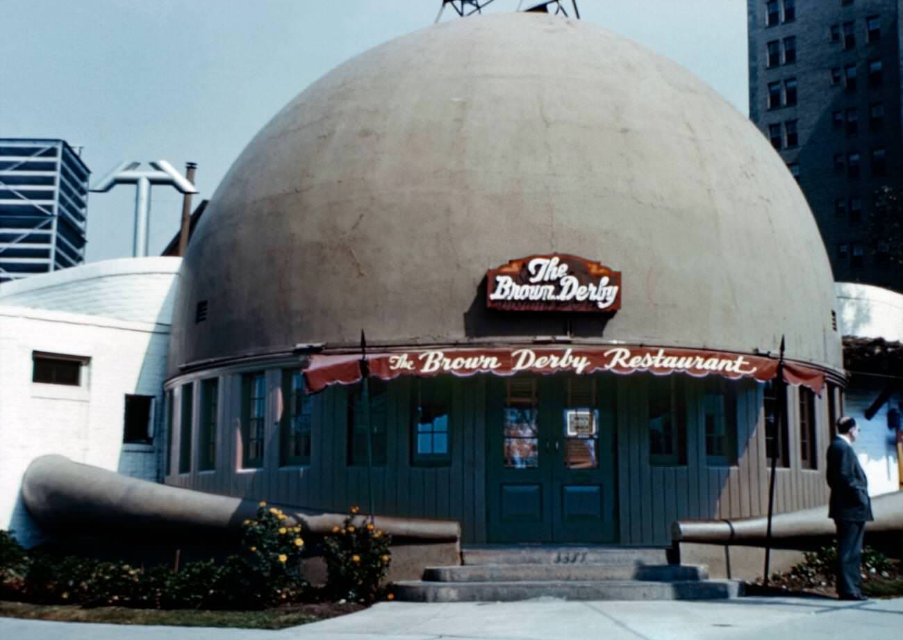 The original Brown Derby restaurant, 1950s.