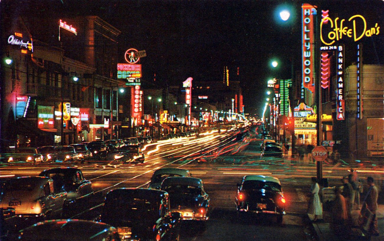 Hollywood & Highland 1950s - Coffee Dan's