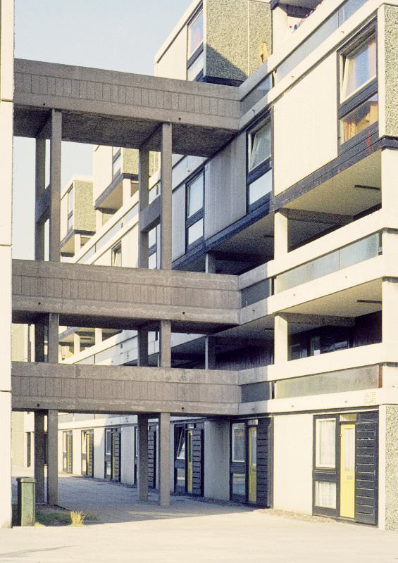 Deck access flats and maisonettes in Hulme, 1972.