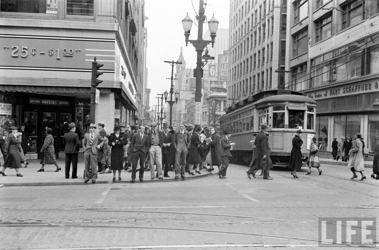 A Photographic Tour of Kansas City in the Late 1930s by William Vandivert