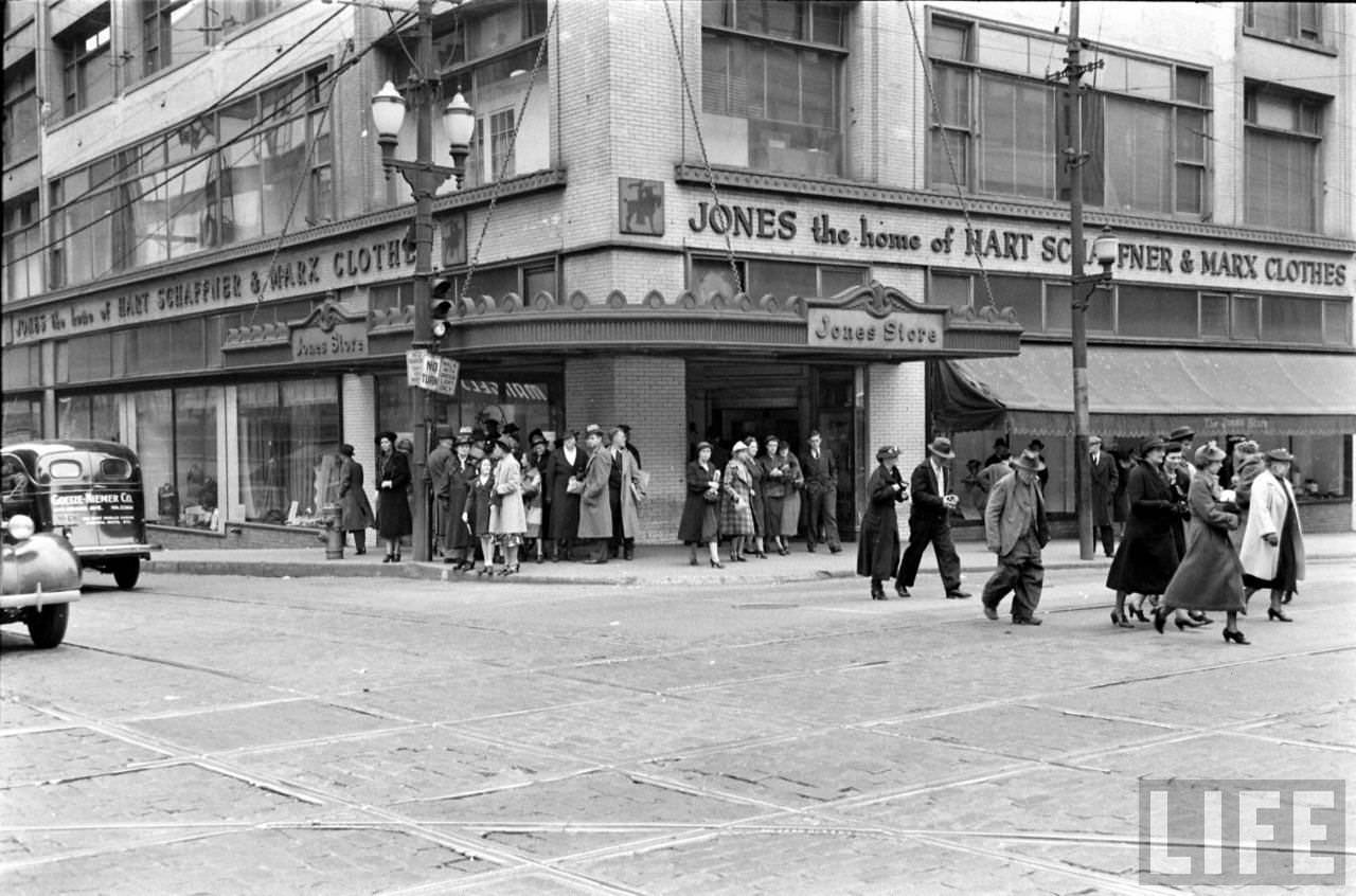 A Photographic Tour of Kansas City in the Late 1930s by William Vandivert