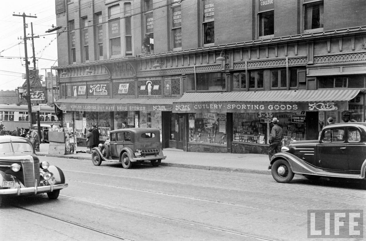 A Photographic Tour of Kansas City in the Late 1930s by William Vandivert