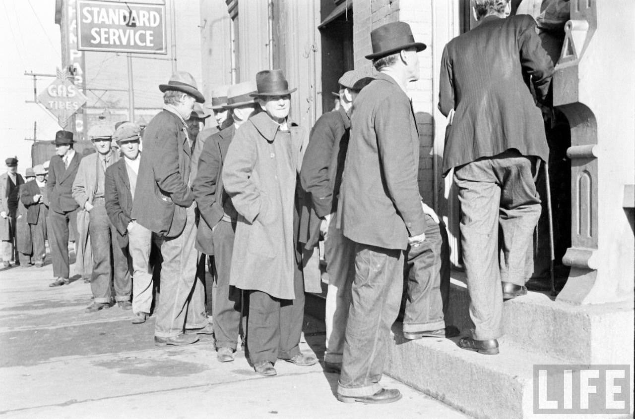 A Photographic Tour of Kansas City in the Late 1930s by William Vandivert