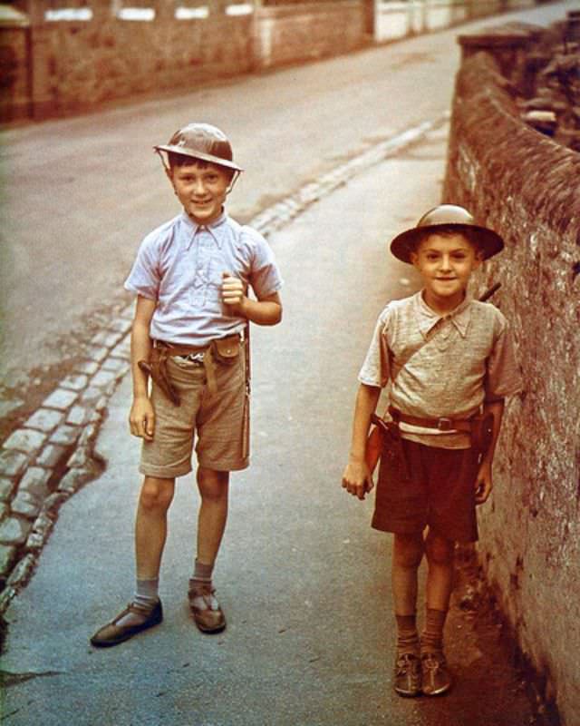 Two Guernsey boys, 1940