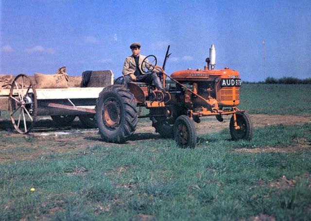 Farmall tractor, Spring 1943