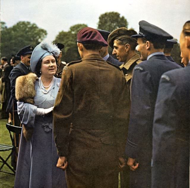 The Queen at Buckingham Palace, 1945