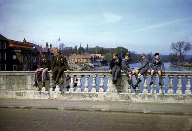 Henley-on- Thames, 1944