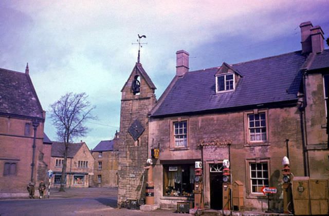 Moreton-in- Marsh, May 1944