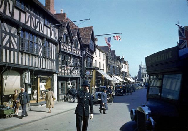 Stratford-upon-Avon, April 1944